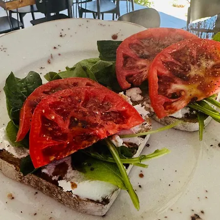 Elies Tiny Glamping מלון Ayvalı