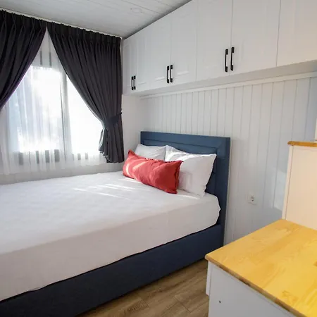 Otel Elies Tiny Glamping *