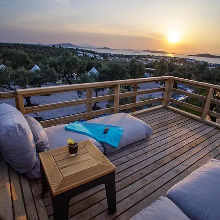 מלון Elies Tiny Glamping Ayvalı