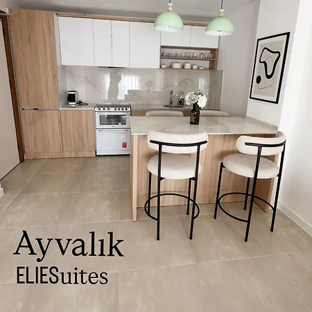 Elies Tiny Glamping * Ayvalı